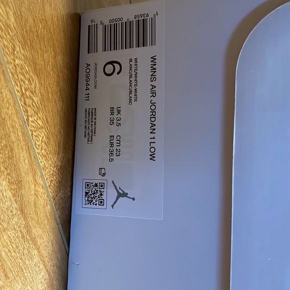 Air Jordan 1 low extra white size 6 - Picture 7 of 7